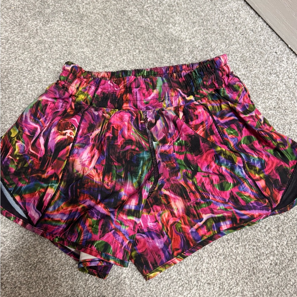 Lululemon women’s Shorts